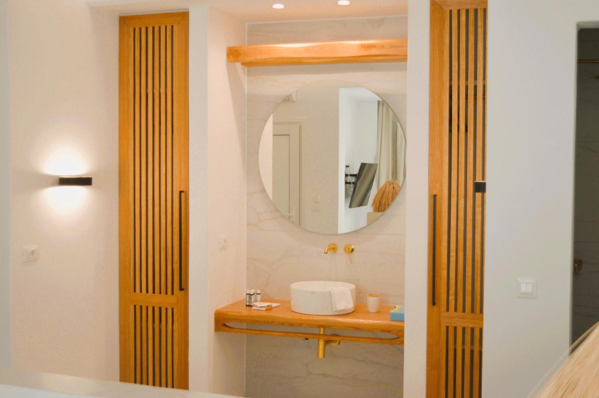 V Luxury Apartments Naxos Naxos City 외부 사진